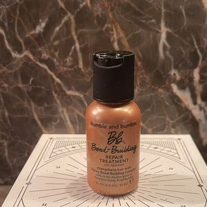 5 for $25 item 🌺 Mini Bumble and Bumble Bond Building  Treatment